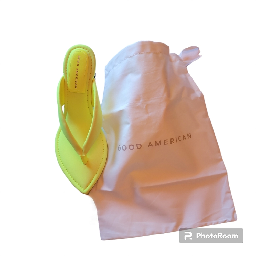 Good American Cinder F*cking-Rella Thong Sandal Chartreuse Size 13 GA077N-X NIB - Picture 2 of 16